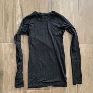 Lululemon Swiftly Tech long sleeve